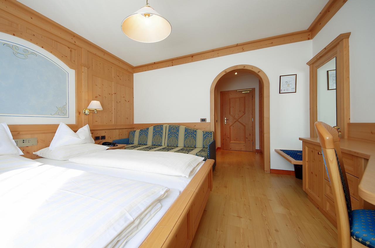 Mountain B&B - La Scalira Corvara In Badia Extérieur photo