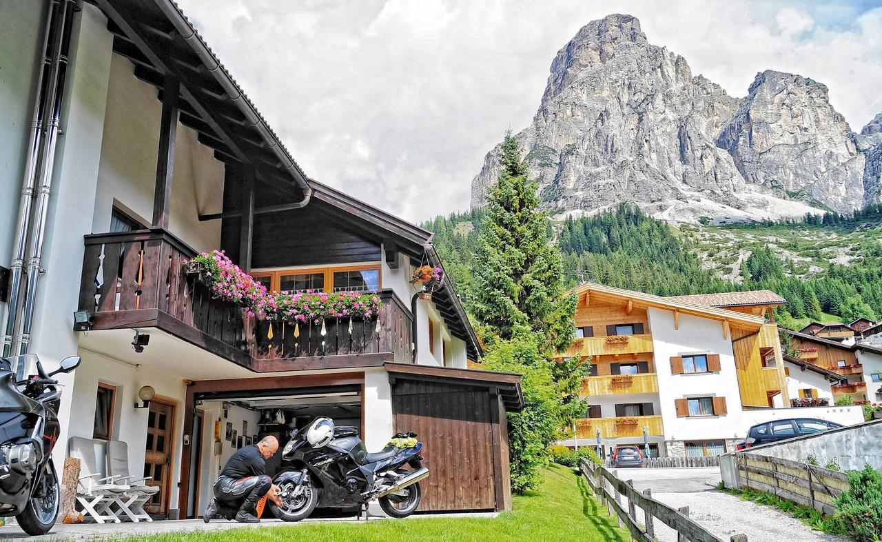 Mountain B&B - La Scalira Corvara In Badia Extérieur photo